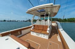 2016 Scout 42LXF photo 9