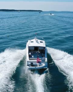 2022 Ellis 36 Express Cruiser "Time & Tide" photo 5
