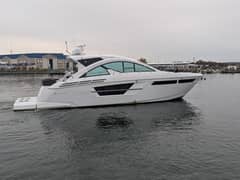 2022 Cruisers Yachts 54 Cantius photo 2
