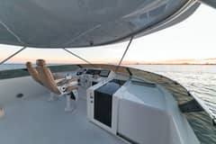 2002 Hatteras CPMY "Vita Brevis" photo 9