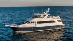2002 Hatteras CPMY "Vita Brevis" photo 1