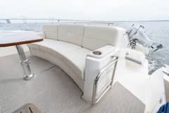 2021 Tiara Yachts 4400 Flybridge photo 6