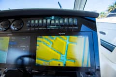 2019 Boston Whaler 380 Realm photo 9