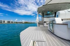 2025 Tiara Yachts 48 LS photo 6