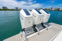 2025 Tiara Yachts 48 LS photo 4