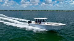 2027 Reef Runner 340 photo 8