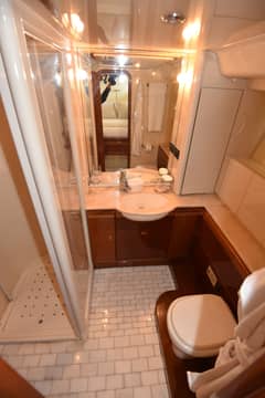 1997 Ferretti Yachts 80 photo 6