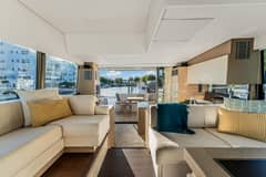 2018 Prestige 520 photo 9
