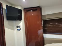 2017 Sea Ray Sundancer 460 photo 8