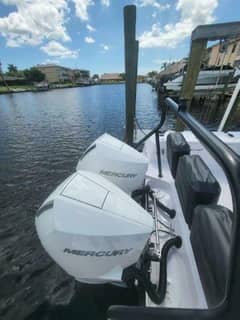 2024 Axopar 37 XC CROSS CABIN photo 9
