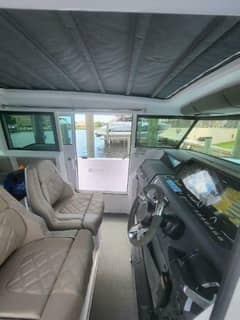 2024 Axopar 37 XC CROSS CABIN photo 5