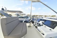 2018 Prestige 560 Fly photo 6