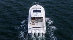 2024 Boston Whaler 405 Conquest photo 3