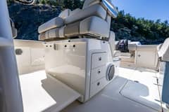 2017 Boston Whaler 330 Outrage photo 9