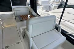 2022 Boston Whaler Conquest 405 photo 5