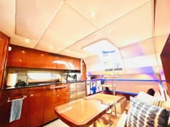 2010 Sea Ray 450 Sundancer photo 9