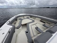2024 Boston Whaler 380 Realm photo 6