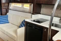 2017 Sea Ray Sundancer 350 photo 7