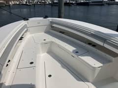 2020 Regulator 31 photo 9