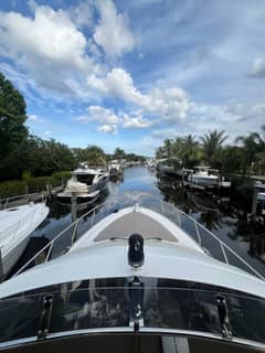 2017 Marquis 500 Sport Yacht photo 8