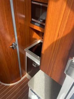 2018 Regulator 41 photo 9