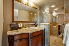 2009 Crystal Yachts Enclosed Pilothouse "EMPIRE SEA" photo 7