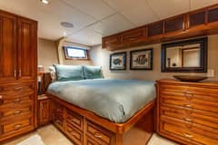 2009 Crystal Yachts Enclosed Pilothouse "EMPIRE SEA" photo 8