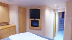 2006 Hatteras 68 Convertible photo 7