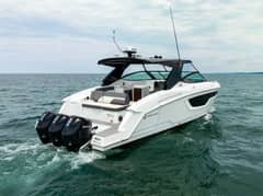2021 Cruisers Yachts photo 6