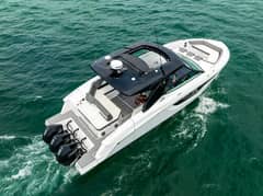 2021 Cruisers Yachts photo 5