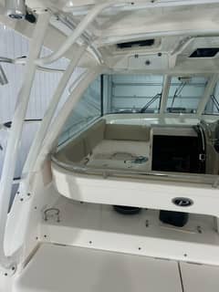2016 Pursuit OS 385 Offshore photo 3