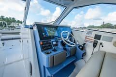 2019 Pursuit 365DC photo 4