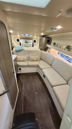 2020 Regal 33 Express photo 5