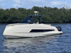2023 Astondoa 377 Coupe Outboard photo 4