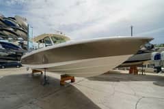 2018 Boston Whaler 380 Outrage "No Name" photo 6