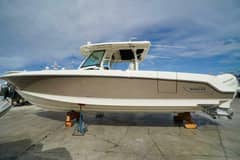 2018 Boston Whaler 380 Outrage "No Name" photo 4