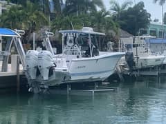 2023 Blackfin 302 CC photo 2