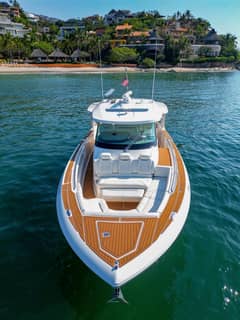 2022 Tiara Yachts 43 LS "OSO DEL MAR" photo 6