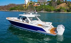 2022 Tiara Yachts 43 LS "OSO DEL MAR" photo 4