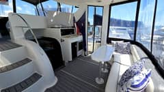 2004 Meridian 459 Aft Cabin Cockpit Motor Yacht "Meant 2 B" photo 8