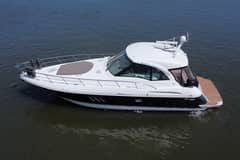 2009 Cruisers Yachts 420 Sports Coupe "Optimus Prime" photo 7
