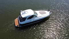 2009 Cruisers Yachts 420 Sports Coupe "Optimus Prime" photo 9