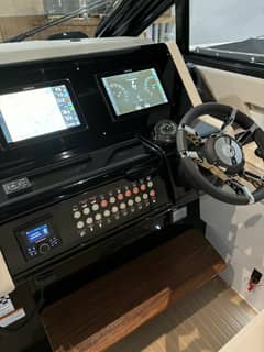 2024 Cruisers Yachts 42 GLS OB photo 8