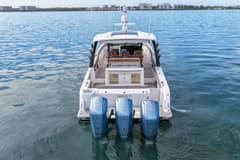 2023 Boston Whaler photo 6