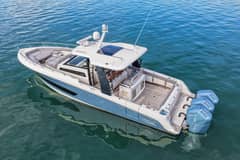 2023 Boston Whaler photo 5