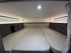 2021 Sea Ray 320 Sundancer photo 6