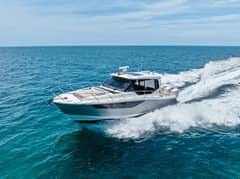 2023 Boston Whaler 405 Conquest photo 3