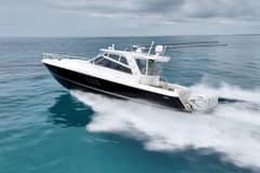 2019 Intrepid 475 Sport Yacht photo 3