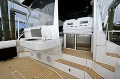 2019 Intrepid 475 Sport Yacht photo 7