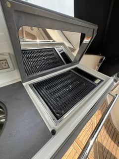 2021 Sea Ray Sundancer 320 Outboard photo 9